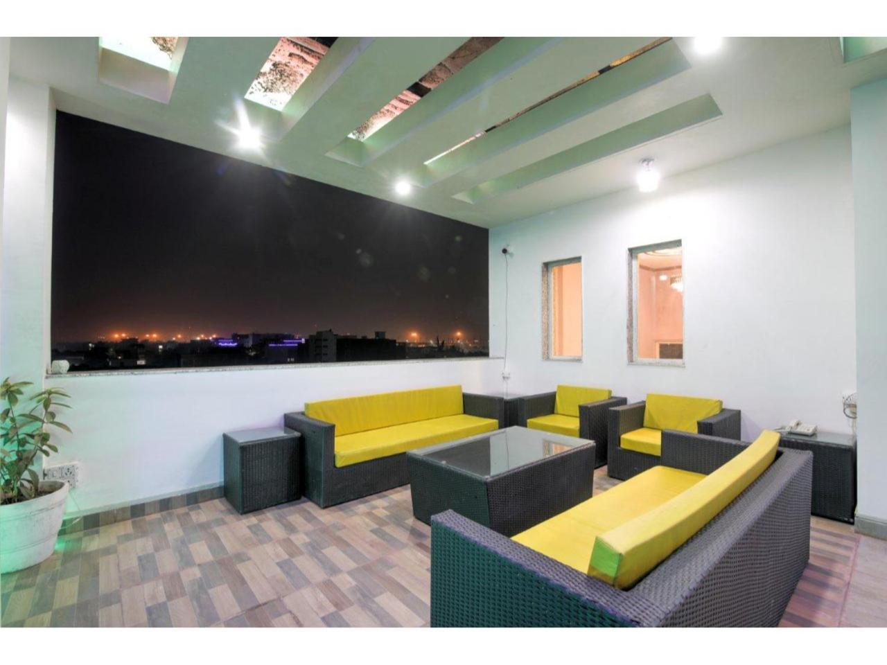 Bed and Breakfast Kusum House Greater Noida Exterior foto